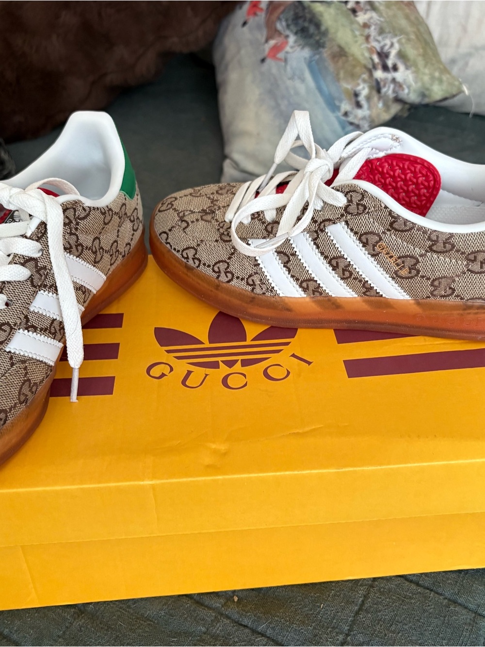 Gucci Sneakers in Brown, White, Red & Green - Picture 7 of 7
